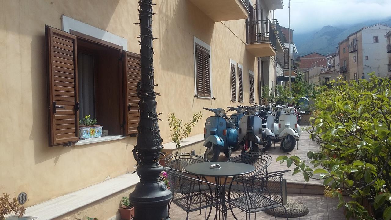 Hotel Paradiso Delle Madonie กัสเตลบูโอโน ภายนอก รูปภาพ